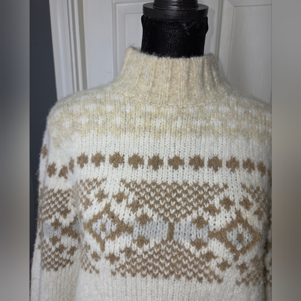 Merino Blend Cozy Cream and Brown Patterned Sweater Womens Size Medium - Picture 3 of 7